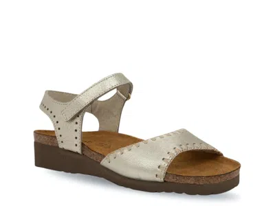 Naot Luna Wedge Sandal In Gray