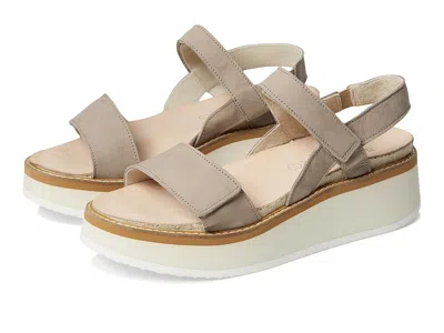 Naot Meringue In Brown