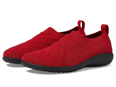 Naot Okahu In Red