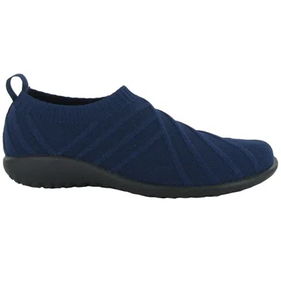 Naot Okahu Shoes In 98d Navy