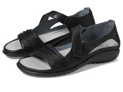 Naot Papaki In Black