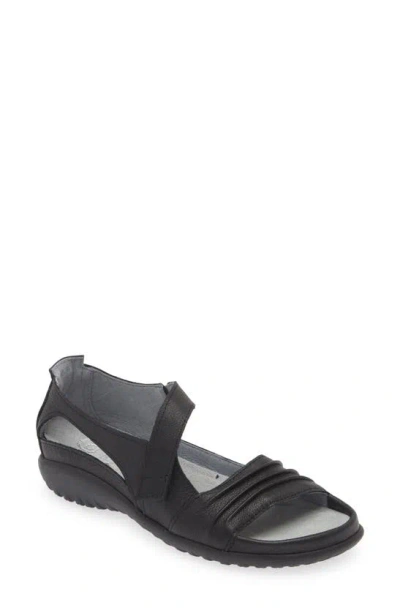 Naot 'papaki' Sandal In Soft Black Leather