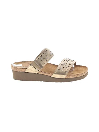 Pre-owned Naot Sandals In Gold