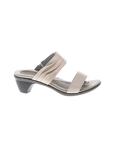 Pre-owned Naot Sandals In White