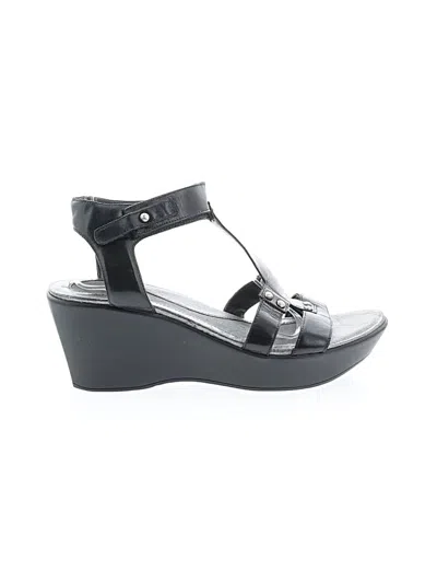 Pre-owned Naot Wedges In Black