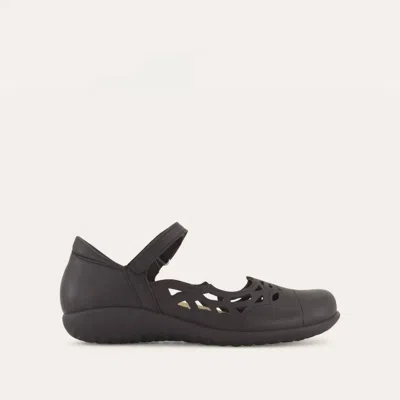 Naot Women's Agathis Flat Shoes - Medium In Soft Black Leather