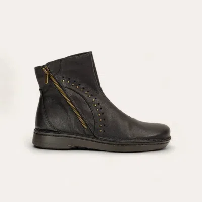 Naot Women's Cetona Boots In Black