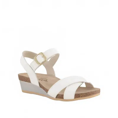 Naot Women's Throne Sandal In White