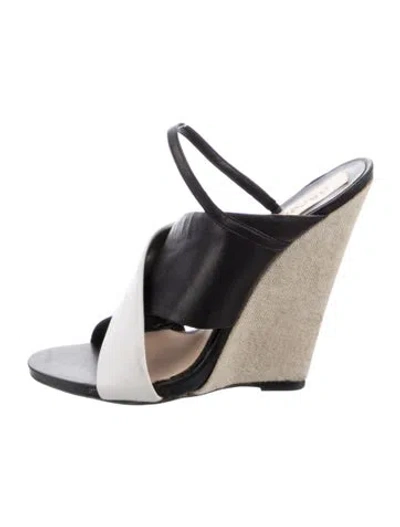 Pre-owned Narciso Rodriguez Leather Sandals In Black