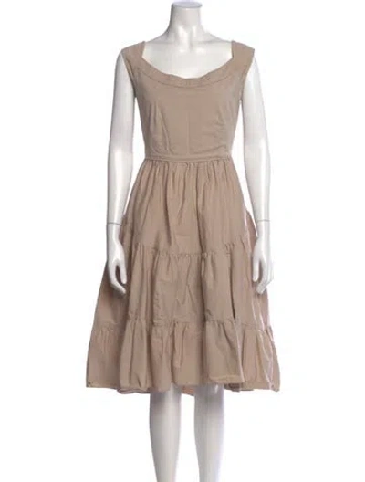 Pre-owned Narciso Rodriguez Scoop Neck Knee-length Dress In Neutral