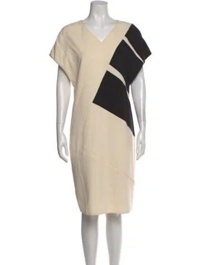 Pre-owned Narciso Rodriguez Silk Knee-length Dress In Neutral