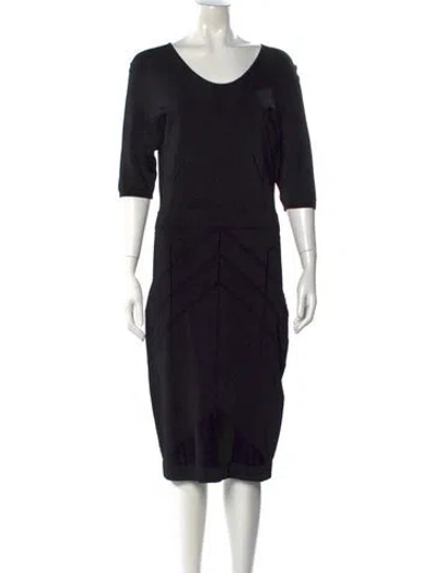 Pre-owned Narciso Rodriguez V-neck Knee-length Dress In Black