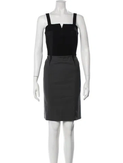 Pre-owned Narciso Rodriguez Wool Knee-length Dress In Black