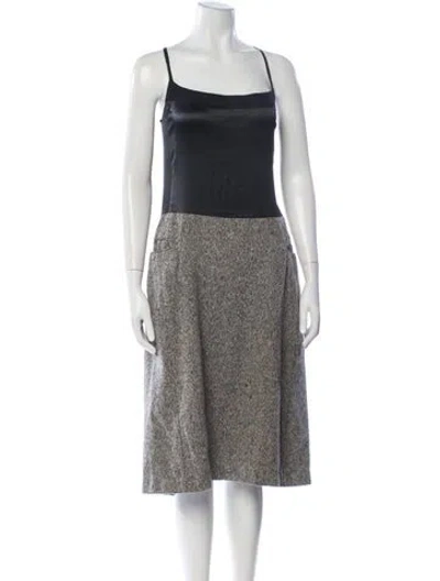 Pre-owned Narciso Rodriguez Wool Midi Length Dress In Black/grey