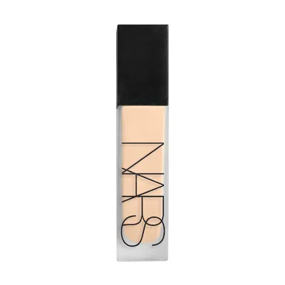 Nars Natural Matte Longwear Foundation In Neutral