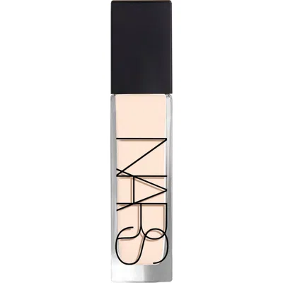 Nars Natural Radiant Longwear Foundation In Transparent