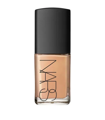 Nars Sheer Glow Foundation In Beige