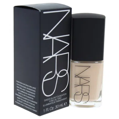 Nars / Sheer Glow Foundation Light 2 Mont Blanc 1.0 Oz. (30ml) In Mont Blanc/light