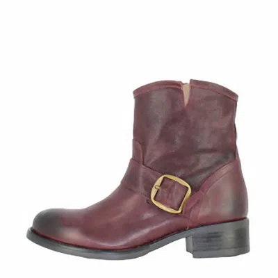 Nassima Leather Boot In Burgundy In White