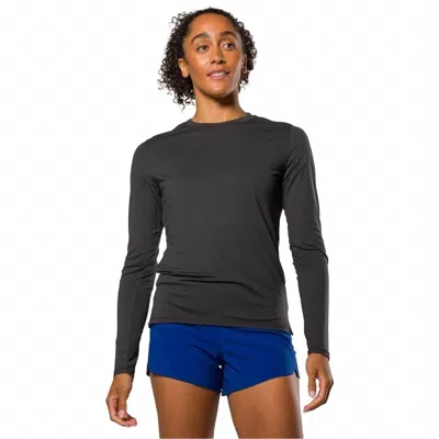 Nathan Sports Women's Dash Long Sleeve Tee In Solid Black In Gray