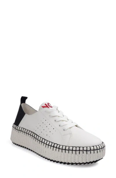 National Comfort Leather Sneaker In White/black Leather