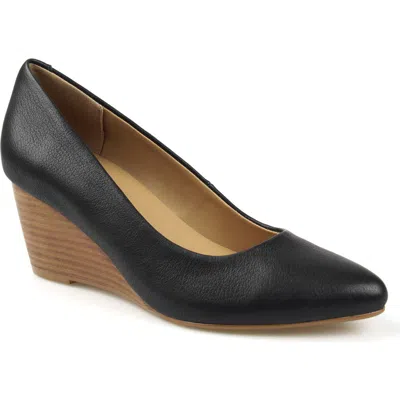 National Comfort Wedge Pump In Black