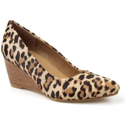 National Comfort Wedge Pump In Brown