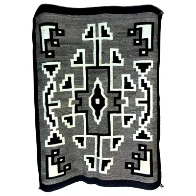 Pre-owned Native American Art Indigenous Southwest Native American Indian Navajo Handwoven Rug Blanket In Black