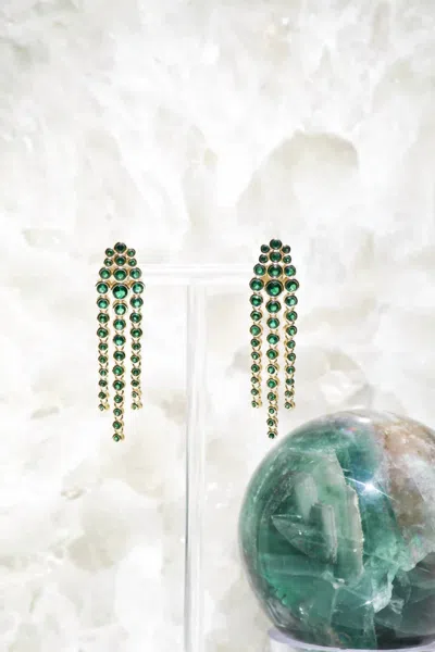 Native Gem Sizzle Earrings In Emerald In Gold