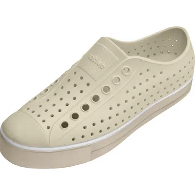 Native Shoes Jefferson Arc Wanderfoam Sneaker In Neutral