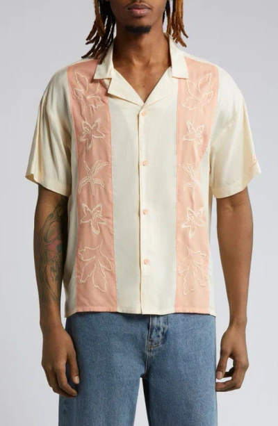 Native Youth Floral Boxy Camp Shirt In Peach