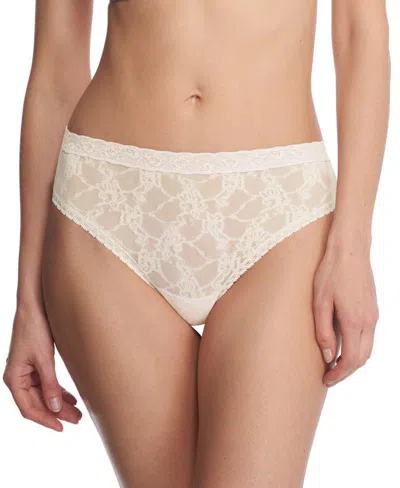Natori Bliss Allure Lace One Size Thong In Ivory
