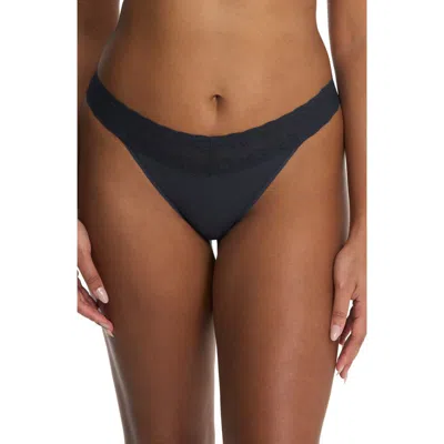 Natori Bliss Perfection One Size Thong In Black