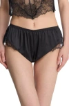 NATORI NATORI CHANTILLY LACE TRIM TAP SHORTS