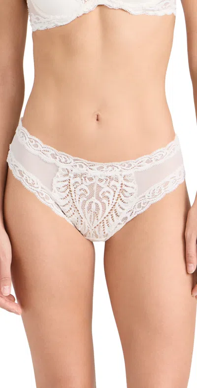 Natori Women's Feathers Lace Hipster In Ivory