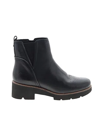 Pre-owned Naturalizer Ankle Boots In Black