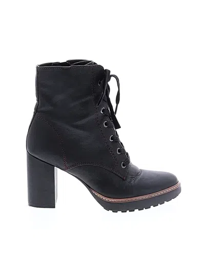 Pre-owned Naturalizer Ankle Boots In Black