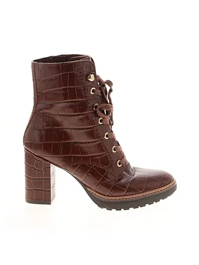 Pre-owned Naturalizer Ankle Boots In Brown
