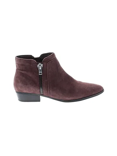 Pre-owned Naturalizer Ankle Boots In Burgundy