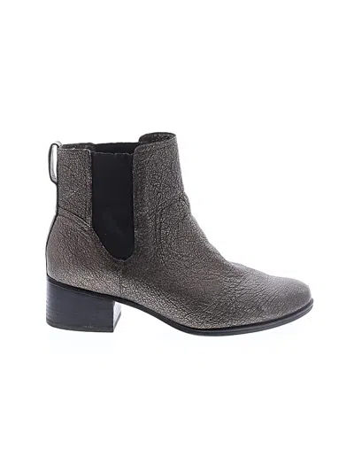 Pre-owned Naturalizer Ankle Boots In Gray