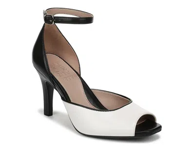 NATURALIZER NATURALIZER ASHA PUMP