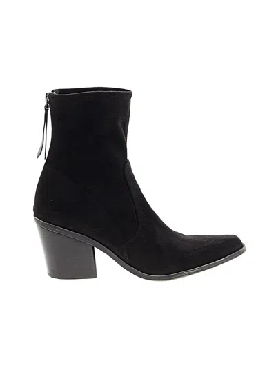 Pre-owned Naturalizer Boots In Black