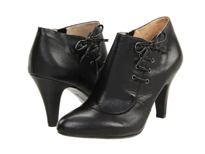 Naturalizer Carmen In Black