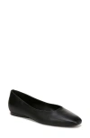 Naturalizer Carla Ballet Flats In Black