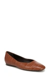Naturalizer Chelsea Flat In English Tea Croco Embossed Leather