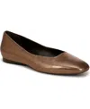 Naturalizer Chelsea Flat In Old Gold Leather