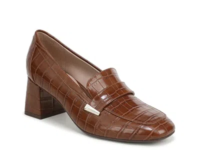 Naturalizer Davi Penny Loafer In Brown
