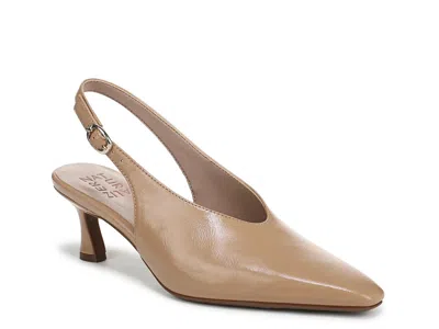 Naturalizer Embry Pump In Multi