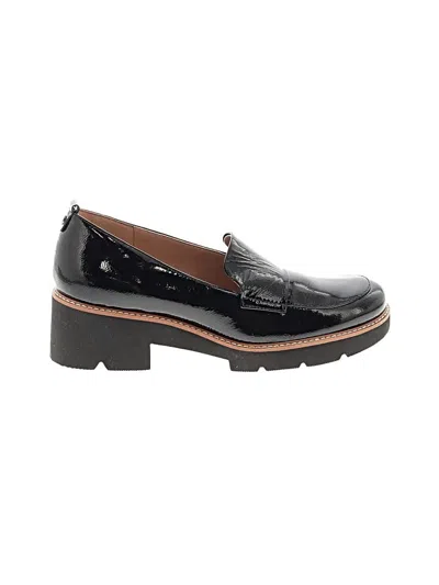 Pre-owned Naturalizer Flats In Black