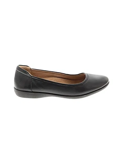 Pre-owned Naturalizer Flats In Black
